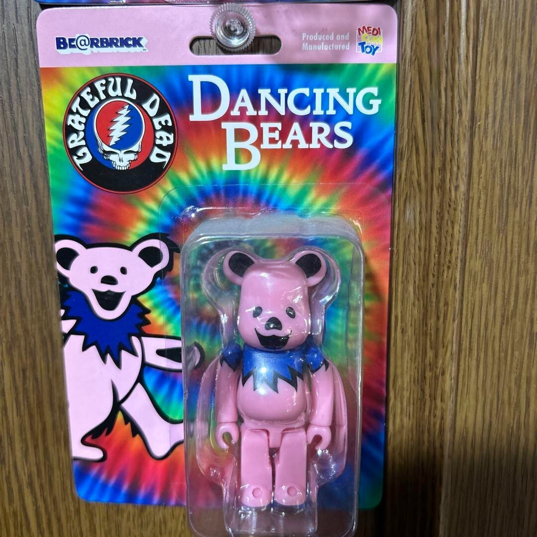 BE@RBRICK GRATEFUL DEAD DANCING BEAR PINK 100% MEDICOM TOY BE@RBRICK GRATEFUL DEAD DANCING BEAR PINK 100% MEDICOM TOY