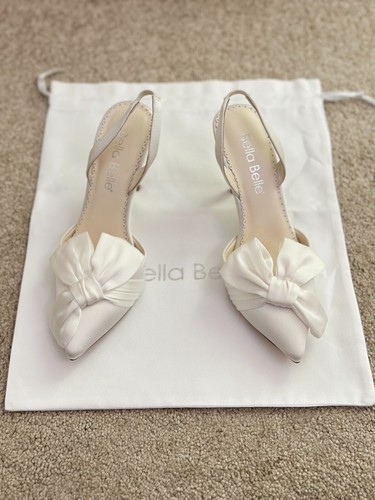 Bella Belle- 'Reese' Pointed Toe Wedding Slingback Heels with Bow - Picture 4 of 9