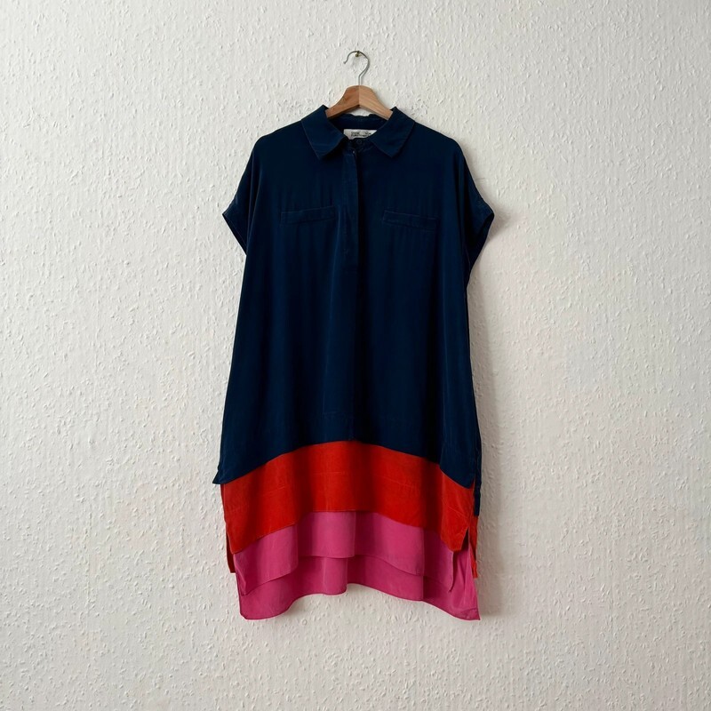 Diane Von Furstenberg Mullti Colour silk dress size S (RRP$400