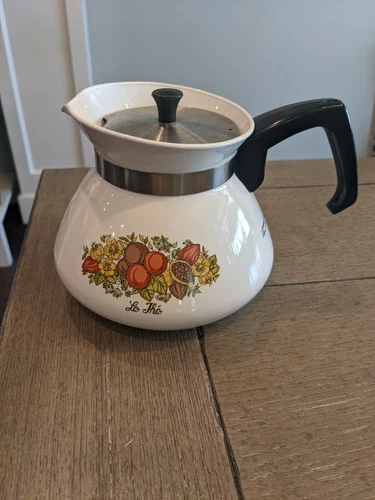 Vintage Corning Ware P-104 Spice of Life "Le The" 6-cup Coffee Tea Pot T1