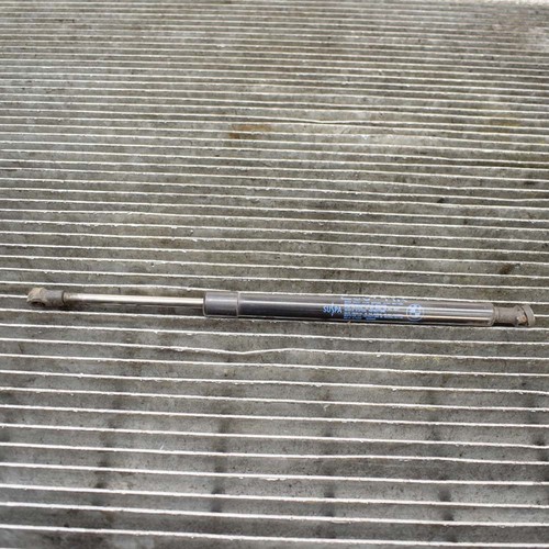BMW 3 Heckklappen-Heckklappendeckel links Gasdruckfeder E90 7060623 2009