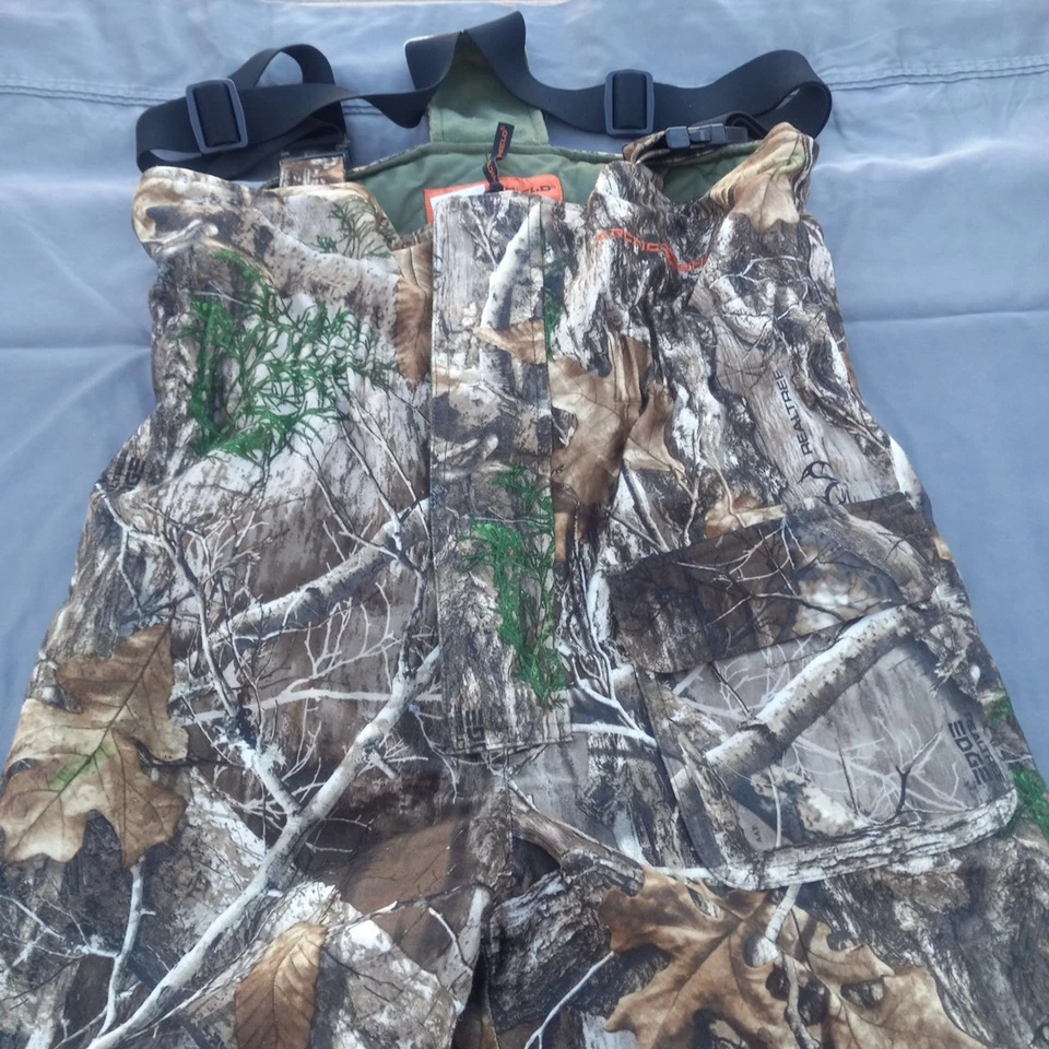 Mono con tirantes aislado ArcticShield borde Realtree caza camuflaje juvenil XL Foto 3 de 4