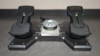 Pedales de timón de vuelo Saitek Pro. SIN PROBAR 1 PEDAL SUELTO