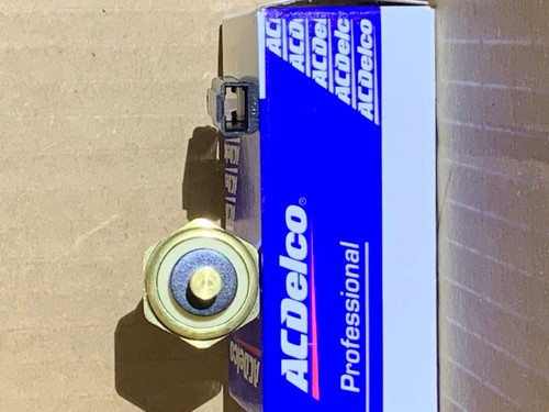 New Genuine AC Delco Temperature Sender G1852 12334869 Fits various GM 1953-1981 - Picture 2 of 3