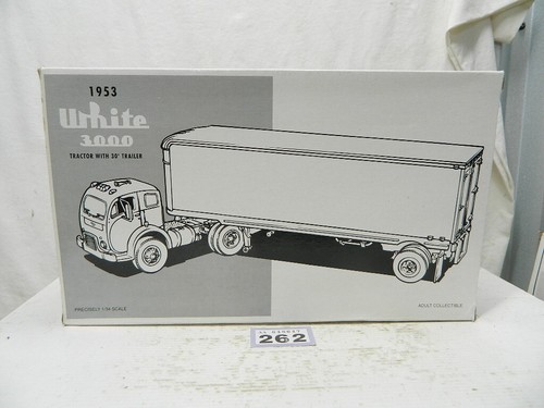 Tractor 1st Gear 1953 blanco 3000 1:34 con remolque de caja de 30 ft Budweiser 19-1912 A - Imagen 6 de 6