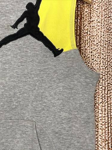 Nike Air Jordan Youth Large 12-13 Pullover Sweater Vest Sleeveless Gray Logo - Picture 3 of 6