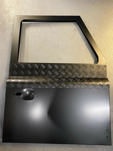 DEFENDER BLACK CHEQUER PLATE DOOR PROTECTOR/COVER WINDOW HEIGHT -PAIR