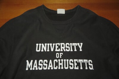 Vintage Champion Reverse Weave UNIVERSITY OF MASSACHUSETTS AMHERST
