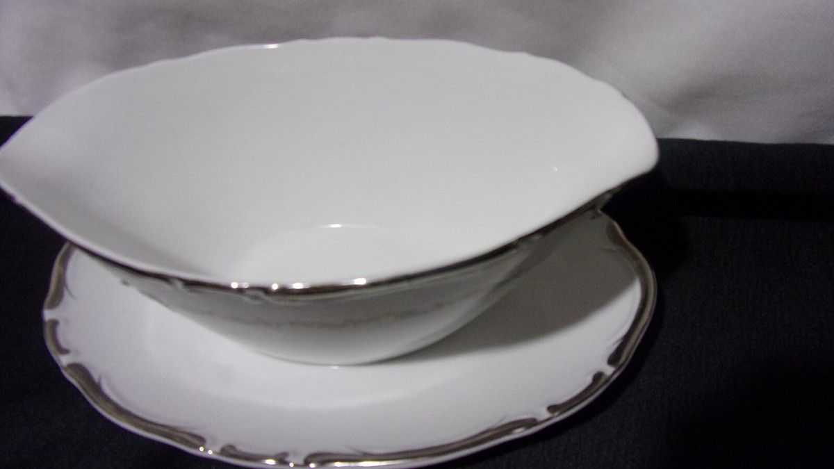 Vintage Seyei Fine China 4689 Marquis Platinum trim Gravy Boat