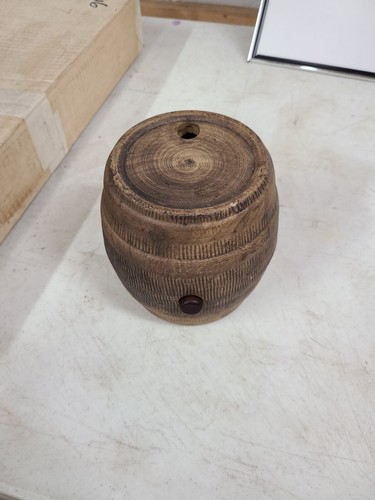 Vintage Pottery Small Barrell - Picture 2 of 3