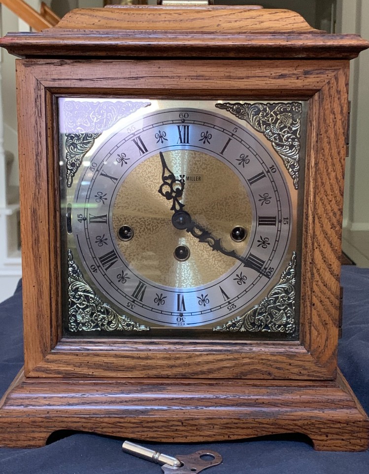 Howard Miller Mantle Clock Model 612438 Winding Wood Made in Germary