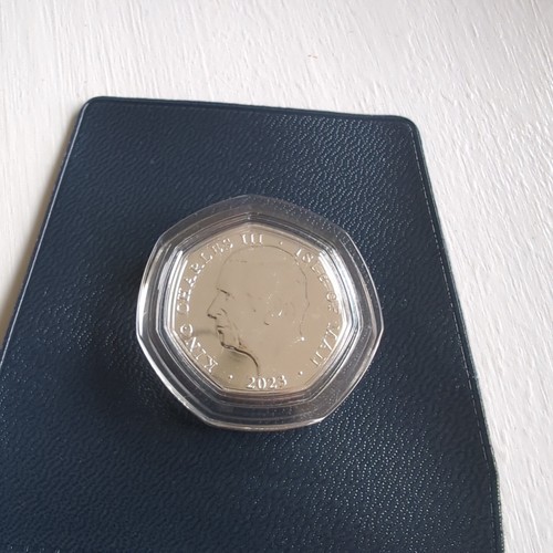 2023 God Save the King Coronation Dual-Plated 50p Coin 🪙 FAST SHIIPING ✅ - Picture 2 of 4