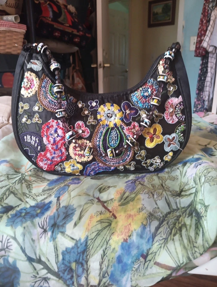 Bolso de Noche La Regale Con Cuentas Cartera Lentejuelas Flores Brillantes Cuentas Bordado... Foto 2 de 4