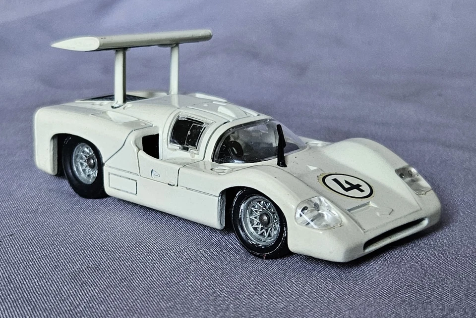 SOLIDO CHAPARRAL 2F RACE CAR 1/43 SCALE MIB - Image 2 of 4