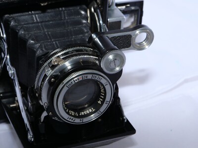 A1350 Zeiss Ikon SUPER IKONIA フィルムカメラ A1350 Zeiss Ikon SUPER IKONIA フィルムカメラ