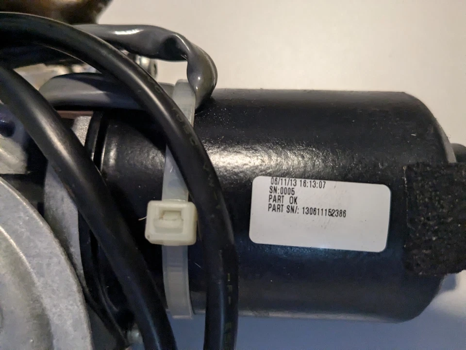 Puerta levadiza eléctrica LEXUS RX400h RX330 RX350 tapa maletero escotilla motor OEM 2004-2009 Foto 3 de 4