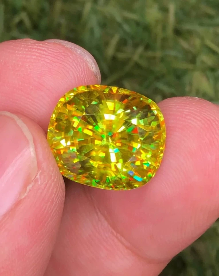 Cushion Cut 4 Ct Natural Full Fire Sphene Titanite Gemstone For Jewellery A++ - Image 4 of 4