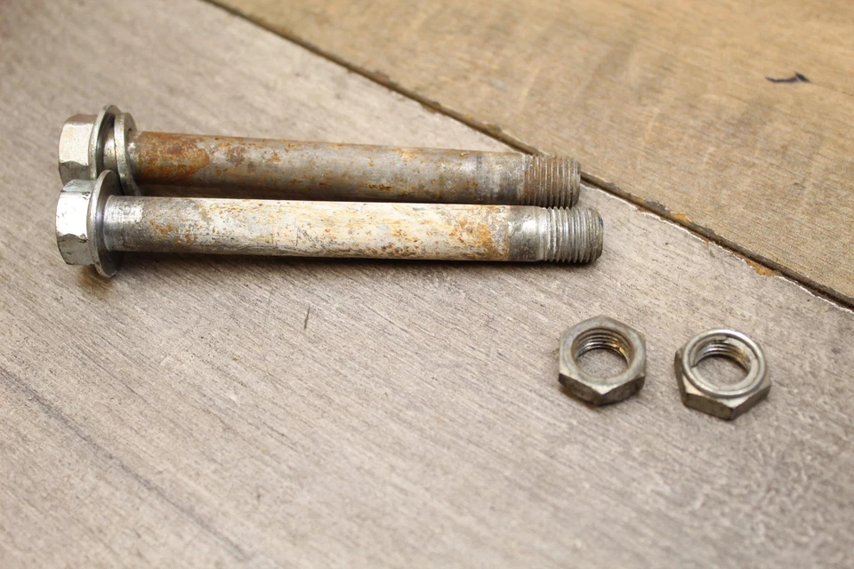 Yamaha YZF R1 2017 pernos de acoplamiento de amortiguador trasero Dogbone Foto 4 de 4