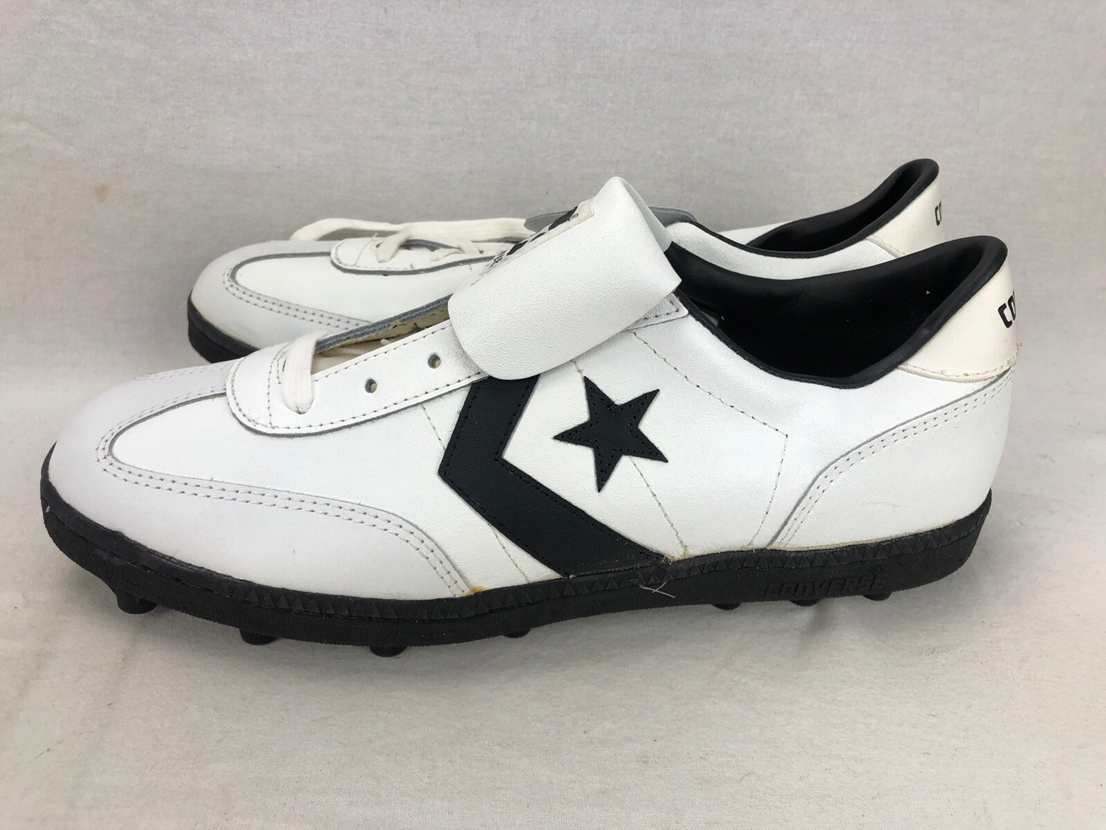 converse football cleats