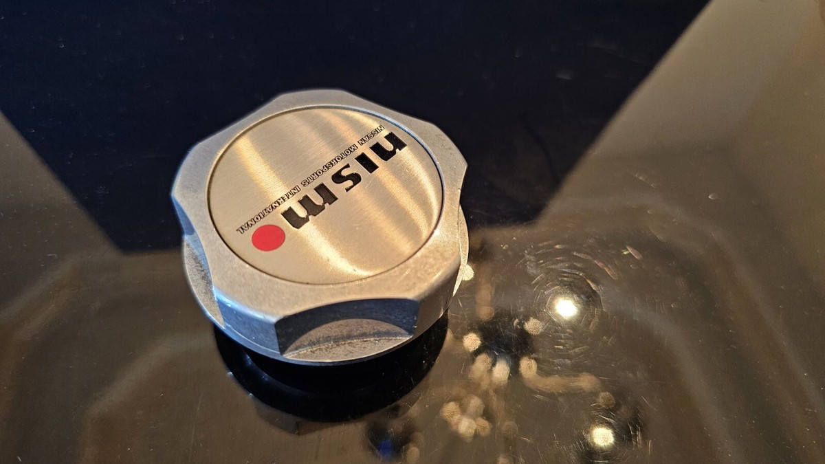 NISMO Oil Filler Cap Aluminum RARE Mid-Logo RB26 R32 R33 R34 NISMO Oil Filler Cap Aluminum RARE Mid-Logo RB26 R32 R33 R34