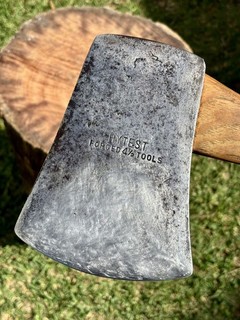Hytest Forged Tools. 4 1/2lb Tasmanian Pattern Axe. Vintage Axe. Collectable Axe