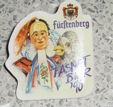 FÜRSTENBERG BIER-alter FASNET PIN  aus 1998-ca : 3,4 x 4,1 cm-FÜRSTENBERG BIER-