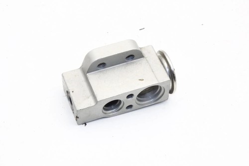 AUDI Q5 8R A/C Conditioner Expansion Valve H7995002 3.00 Diesel 176kw 33031782