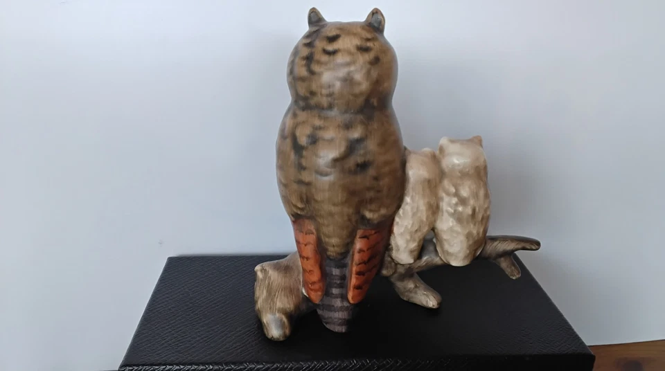 1 SCHÖNE EULENFIGUR GÖBEL PORZELLAN VINTAGE EULENFAMILIE EULEN  11 / 11,5 CM OWL - Bild 2 von 3