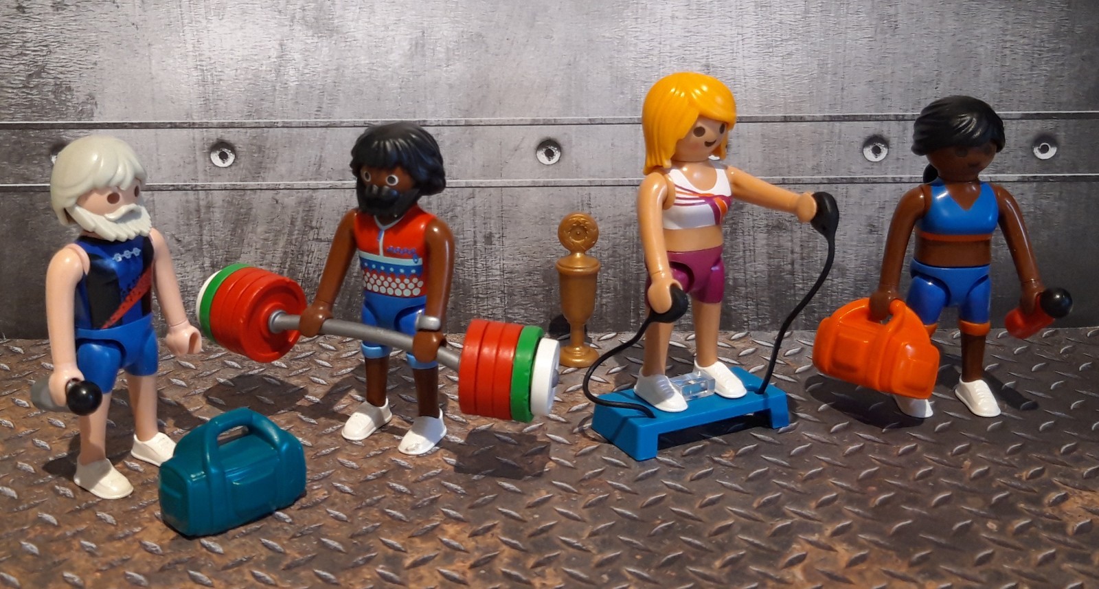 Playmobil gym culturisme figurine pour completer une salle de sport miniature