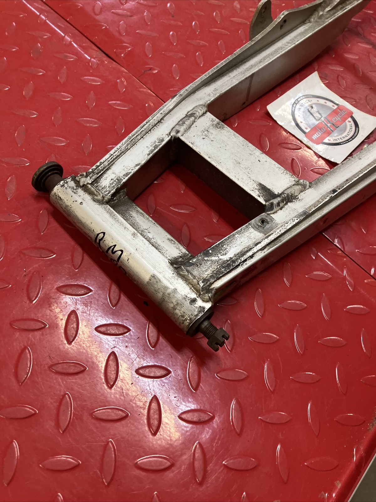 Suzuki RM125 1980 swingarm rear axle bolt eBay