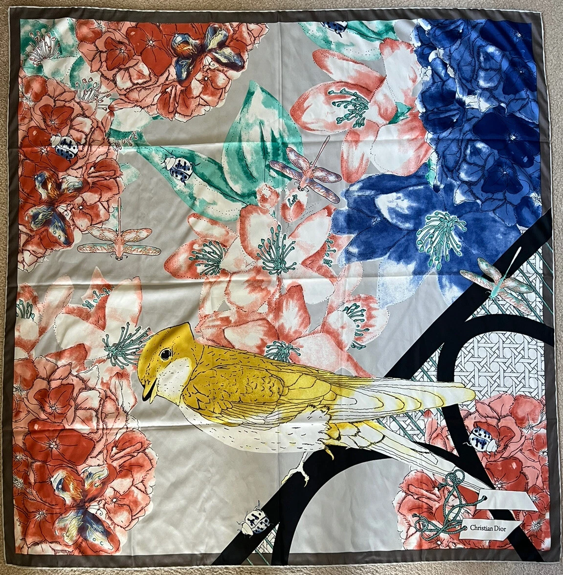 Foulard à motif floral Christian Dior soie.