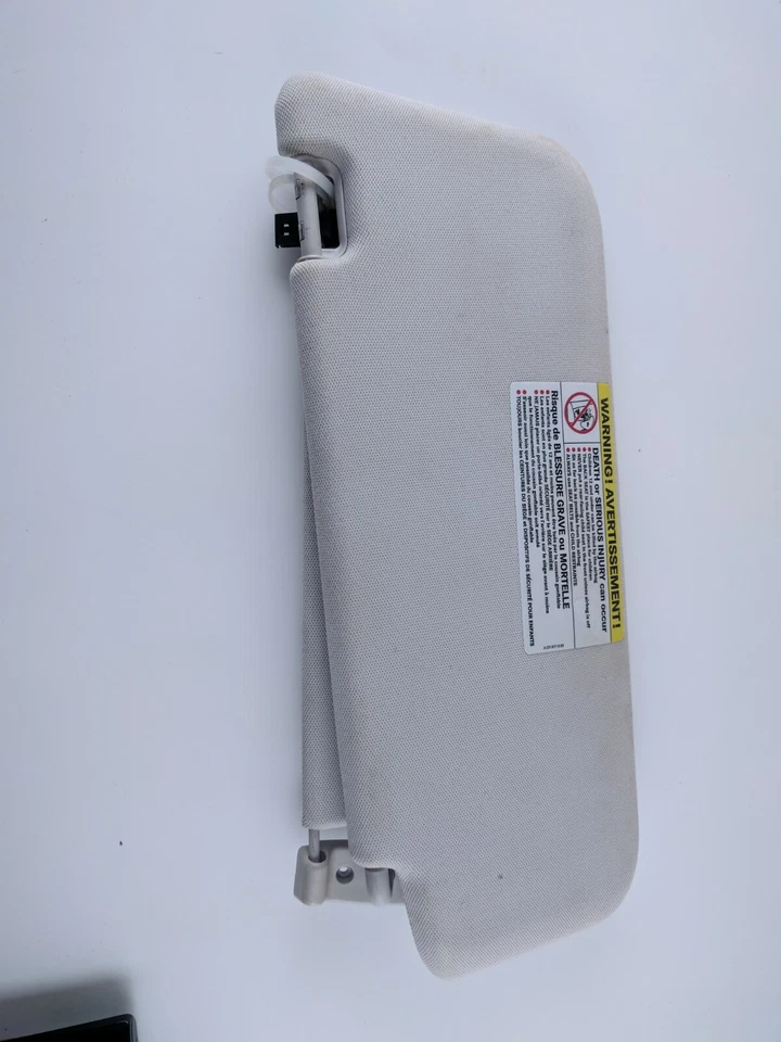 Parasol Mercedes Benz E300 2003-2009 con cubierta abatible pasajero lado derecho OEM Foto 2 de 4