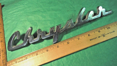 BN39 Chrysler Hood Nose Emblem Vintage 1951-4 #1347288 WINDSOR DELUXE NEWPORT