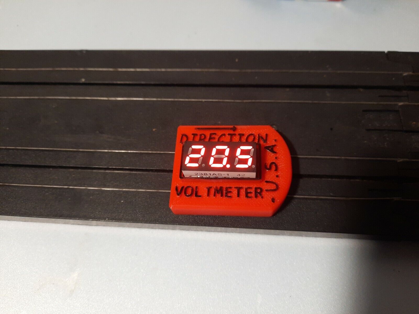  Slot  Car - Track -On valuator Voltage  Continuity Tester / Voltmeter  ⚡ 