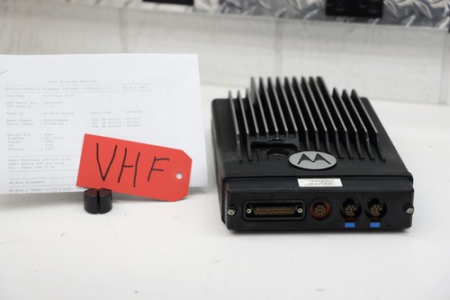Motorola XTL5000 VHF 136-174Mhz P25 110watt M20KTS9PW1AN *Nice