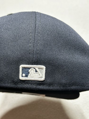 Cappello New York Yankees New Era Jackie Robinson Day 59FIFTY taglia Navy 7 3/8 nuovo con etichette MLB - Foto 5 di 10