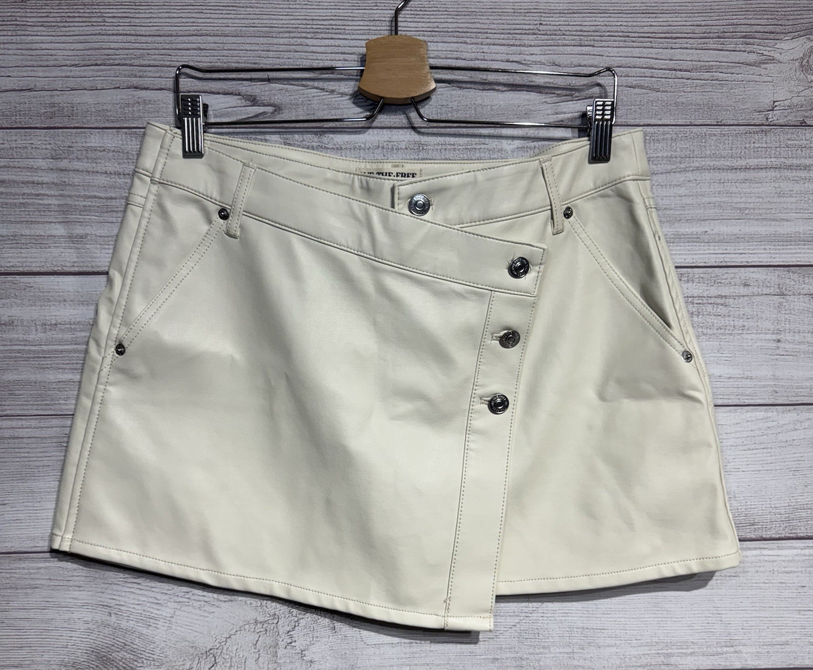 Free People Wynne Vegan Leather Mini Skirt in Bone White Cream Size 31
