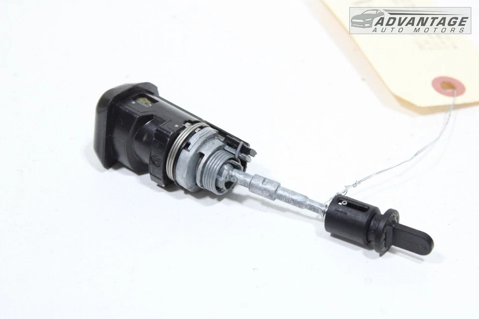 2020-2024 AUDI A4 QUATTRO B9 FRONT LEFT DRIVER SIDE DOOR PANEL LOCK CYLINDER OEM - Image 3 of 4