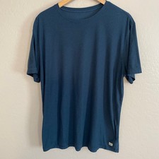 Vuori Strato Tech Tee Mens Short Sleeve T-Shirt Size XL Blue Athleisure