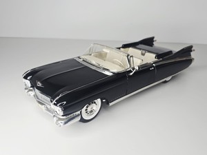 Maisto Cadillac Eldorado Biarritz 1959 | eBay
