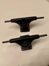 VENTURE Black & Flat Black 5.0 LOW Modern PAIR OF SKATEBOARD TRUCKS 7.6” -USED-