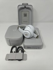 Beats Solo 4 True Wireless On-Ear Headphones - Warm White