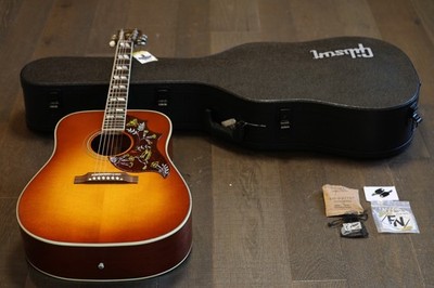 2003 Gibson Hummingbird Light Sunburst Acoustic/ Electric Guitar +