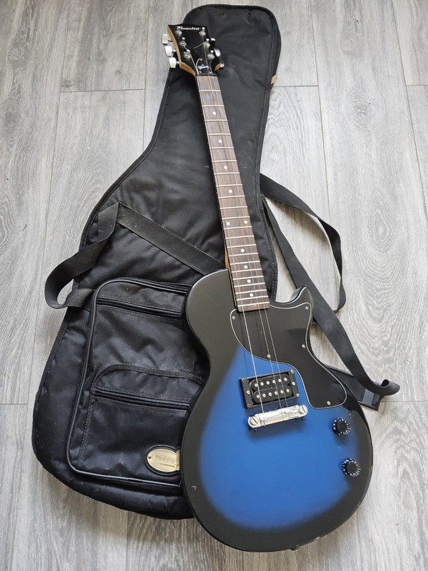 Used MAESTRO by Gibson Les Paul Electric Guitar with Soft Case Untested