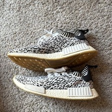 adidas gazelle silver green womens 1_d7522a63-1ca5-438e-bc95-883d22bdb0fd.jpg?v=1755333037&width=1946