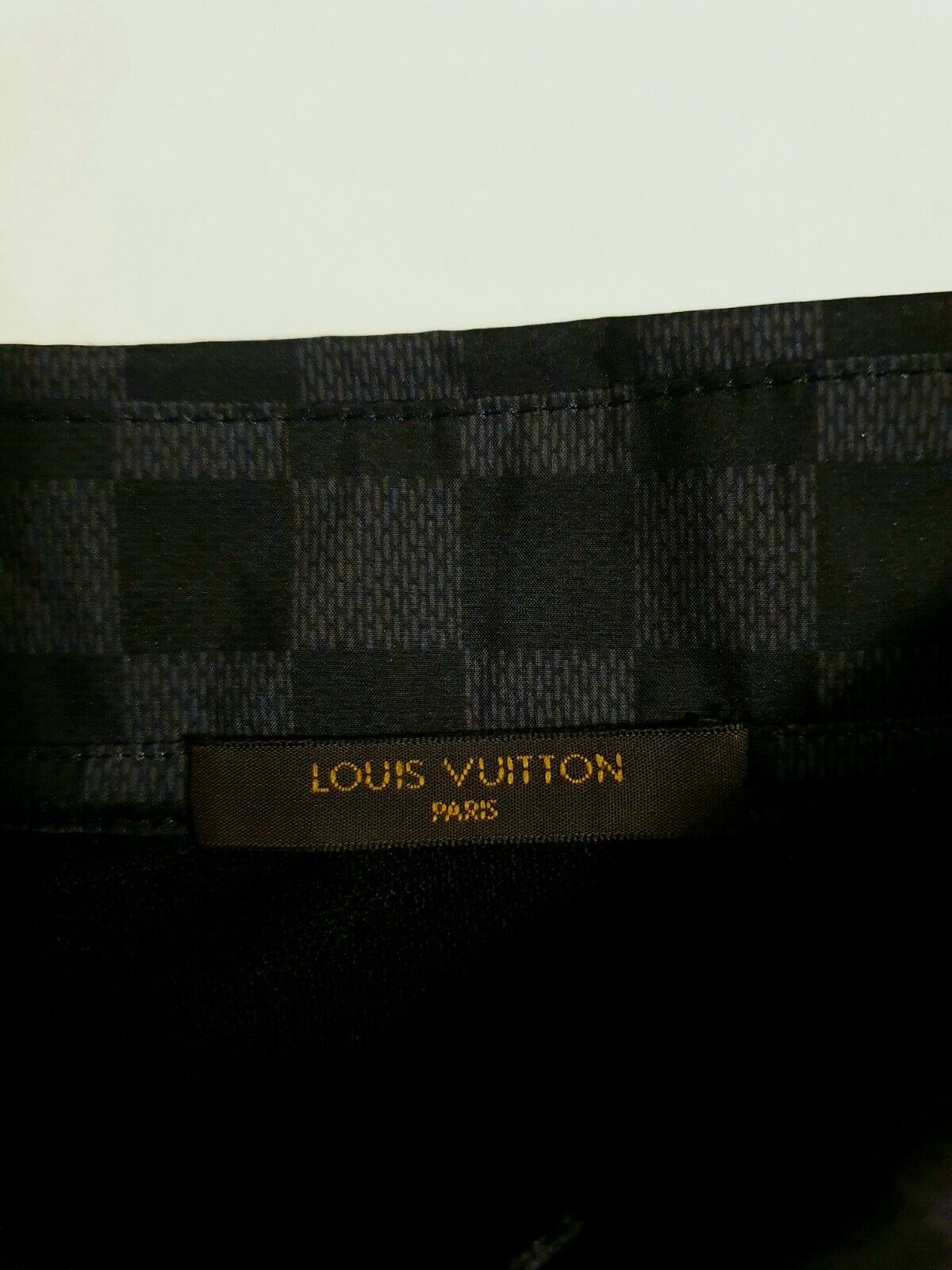 Louis Vuitton Damier Graphite Pattern V-Neck Polo Shirt - Black Polos,  Clothing - LOU347118