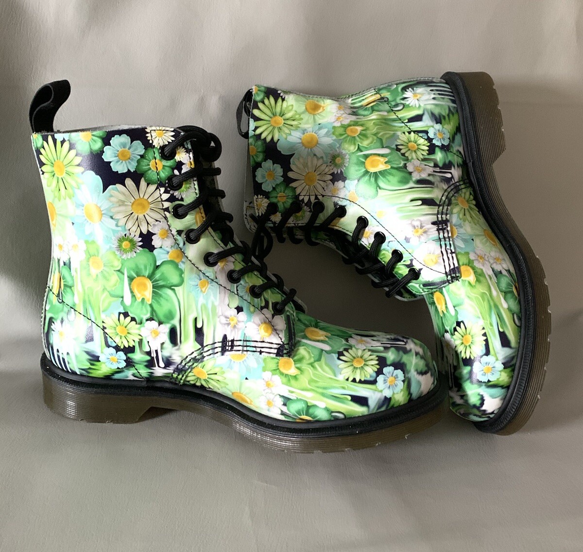 Irish Patrick's Day Martens GREEN Floral Drip Pascal Boot Lace Up  Sz 11