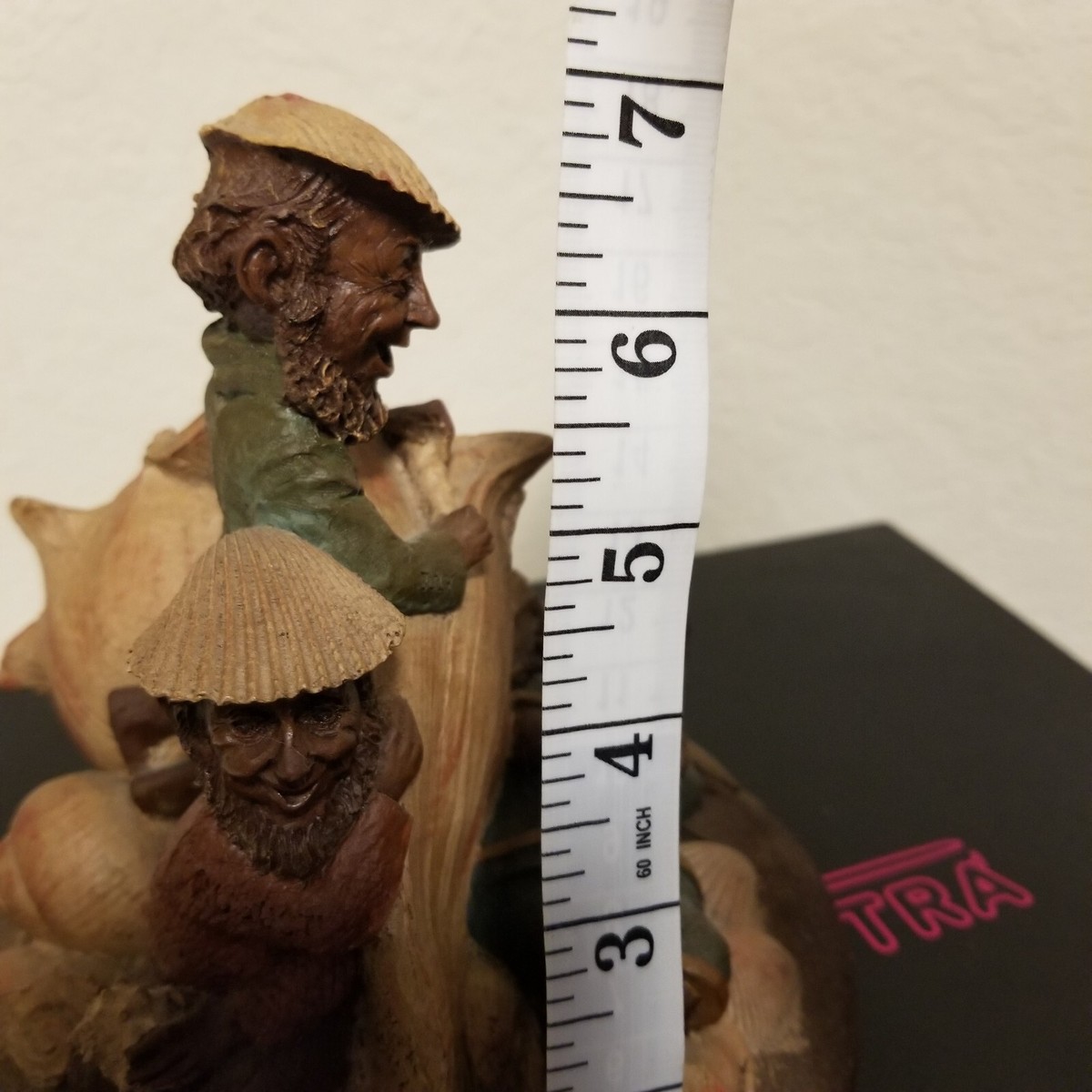 Tom Clark Gnome DARCY 1987 Seashell Tiny Girl Cairn Studio Edition  1987 Thomas Tom Clark Gnome Cairn Studio June July August w/ Seashells Figurine main image 1