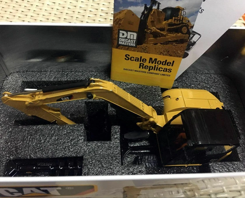 Cat 308E2 CR SB Mini Hydraulic Excavator Metal 1/32 By DieCast Masters #85239 - Image 4 of 4