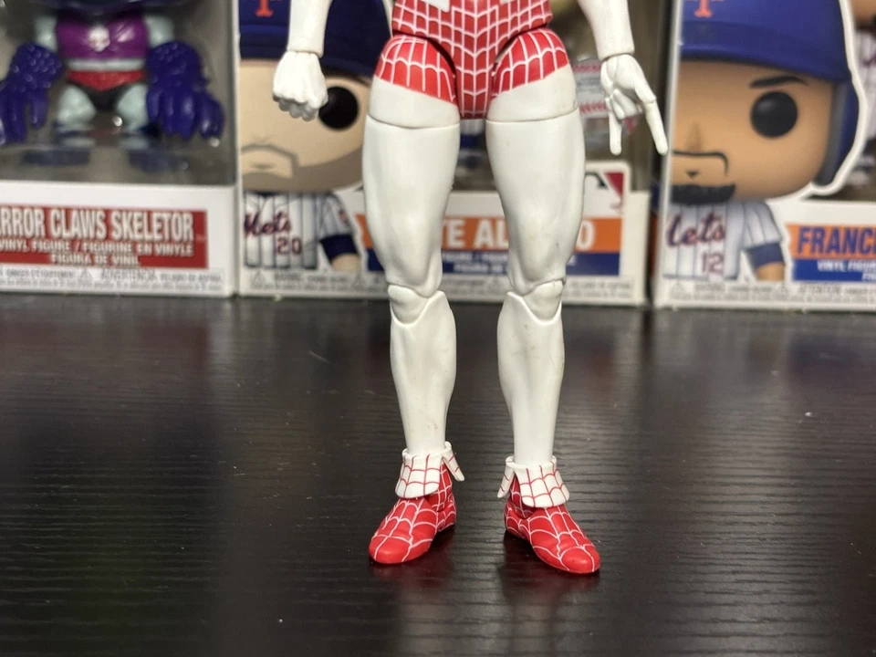 Marvel Legends The Amazing Spider-Man - Renueva tus votos - Spinneret Mary Jane Foto 2 de 3